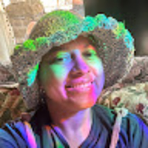 Meet your Posher, Verenice - Picture 1 of 1